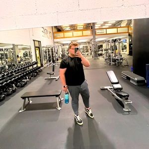 Meet your Posher, Matthew